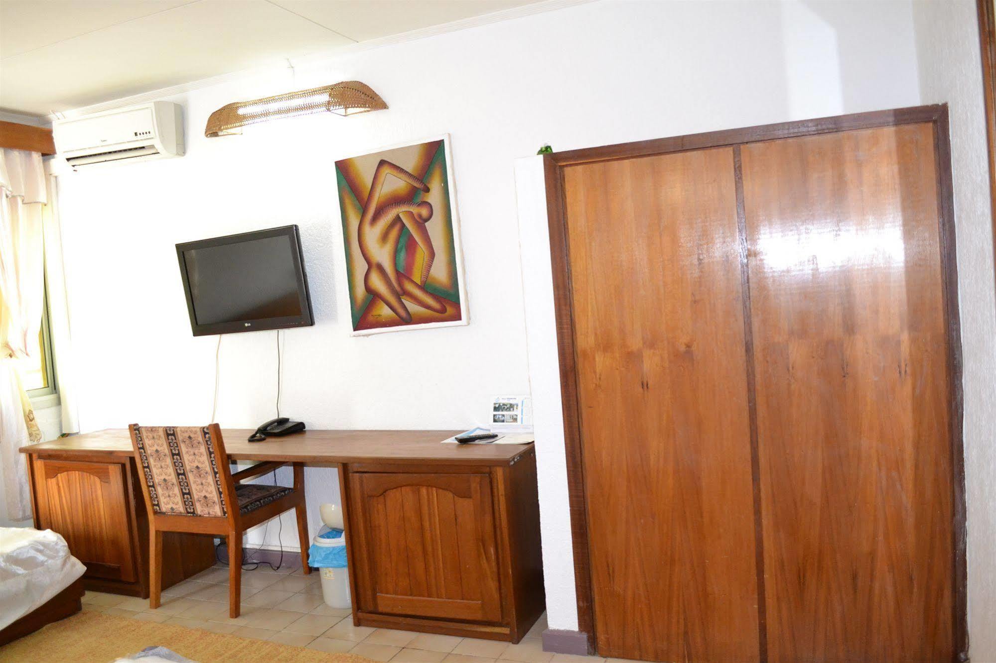 Hotel Framotel Kribi Exterior foto